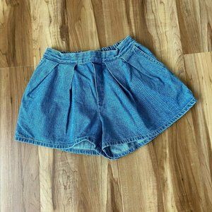 Women's Denim Shorts Elastic Waist Pleated Front Wide Leg Size: Small